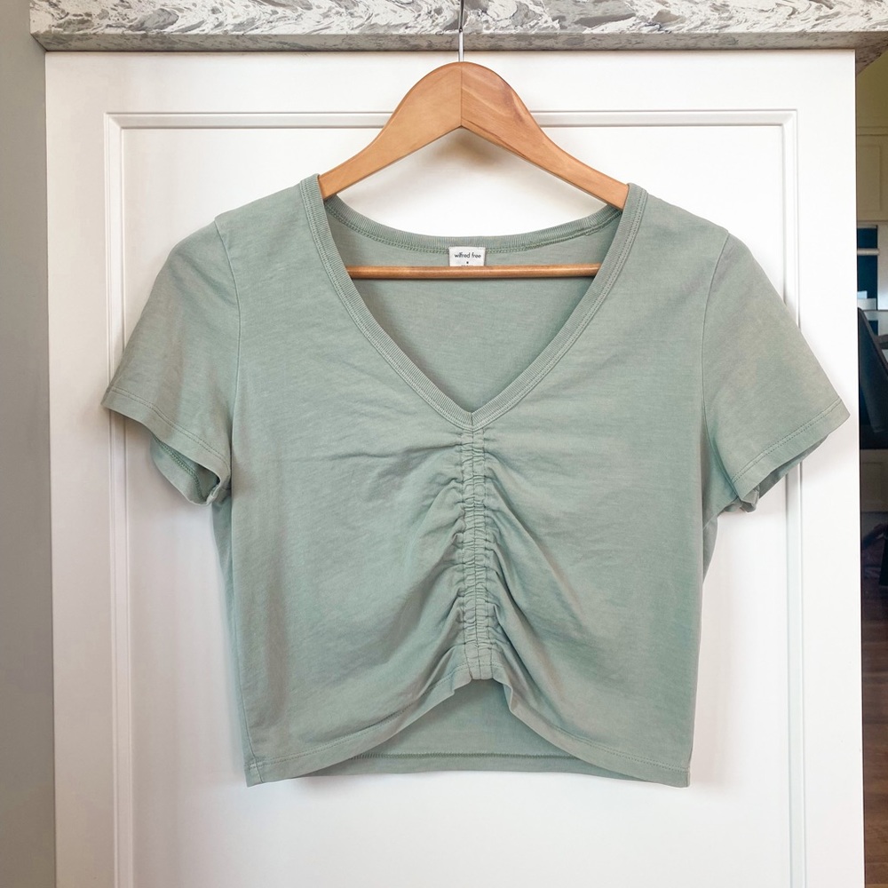 5/$50 🌷🌼🌿 ARITZIA WILFRED FREE Levant T-Shirt Size M